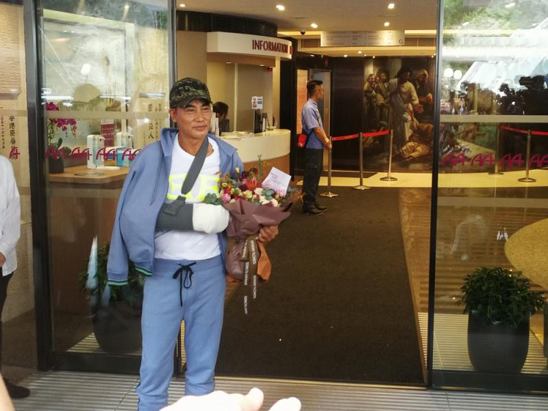Simon Yam is simple and happy | roko bet, suara perkutut ban