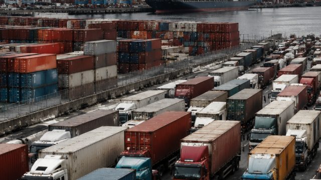 The Impact of Supply Chain Disruptions on Global Exports | r
